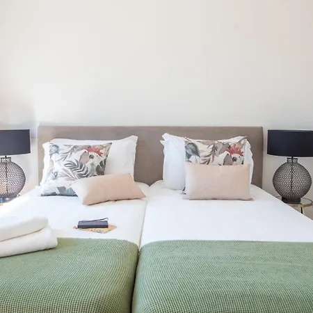 Plum Guide - The Atlantic Apartamento Lisboa