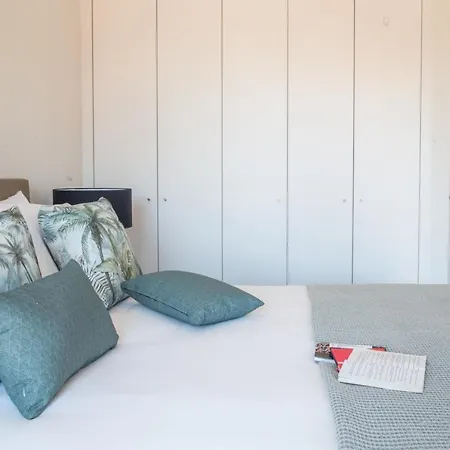 Plum Guide - The Atlantic Apartamento Lisboa